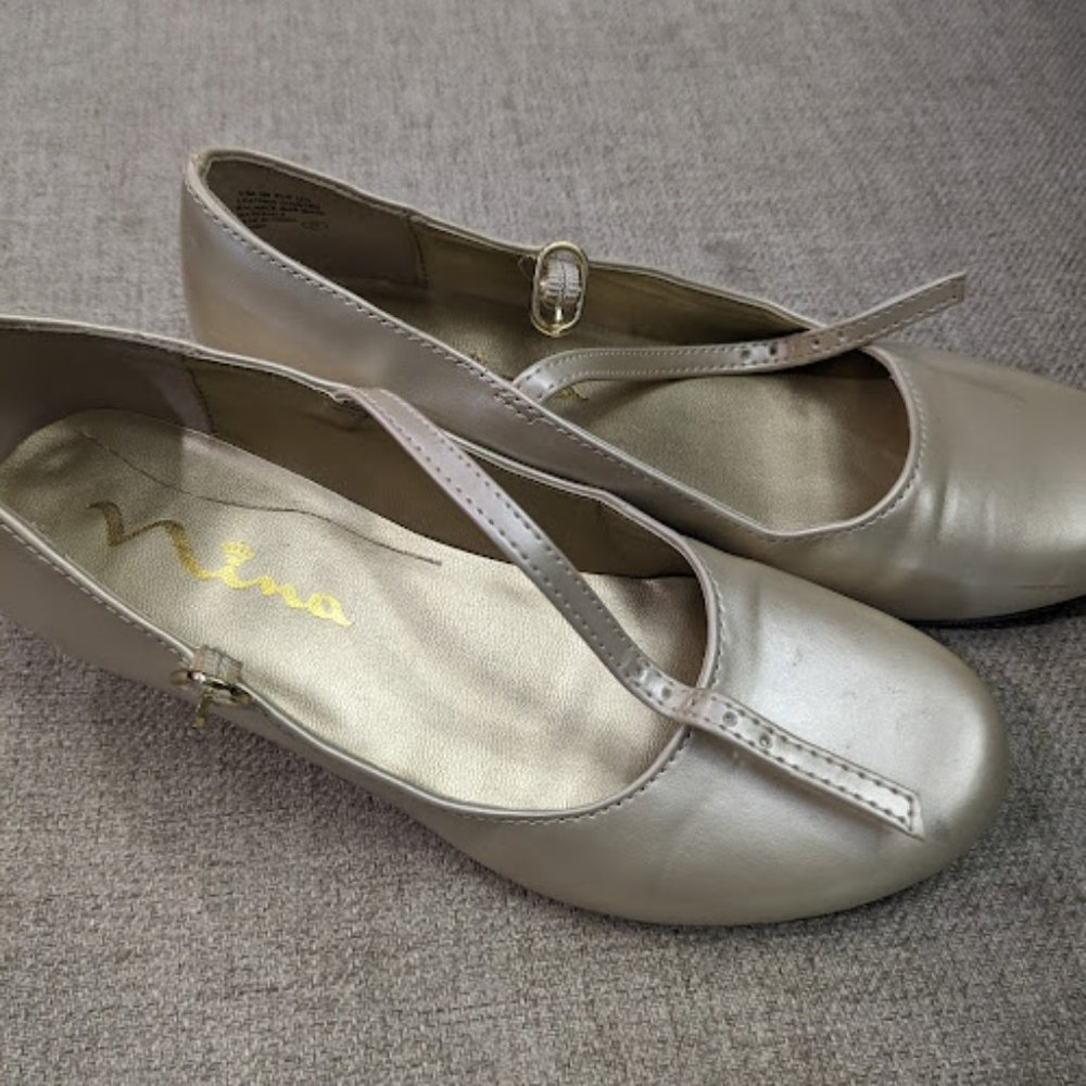 Nina Champagne low heels for Little Girls Size 2 Medium